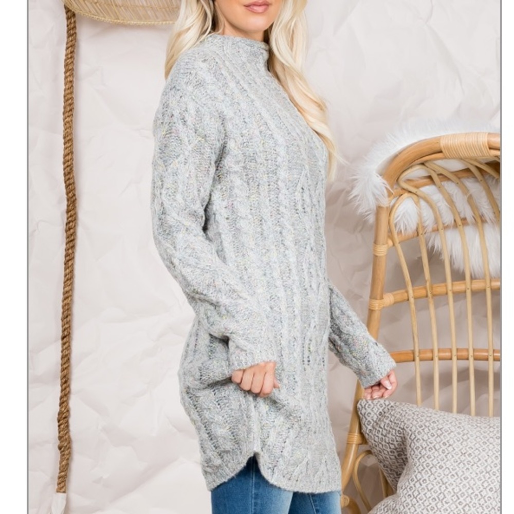 Gray cable knit sweater womens - Picture 2 of 3